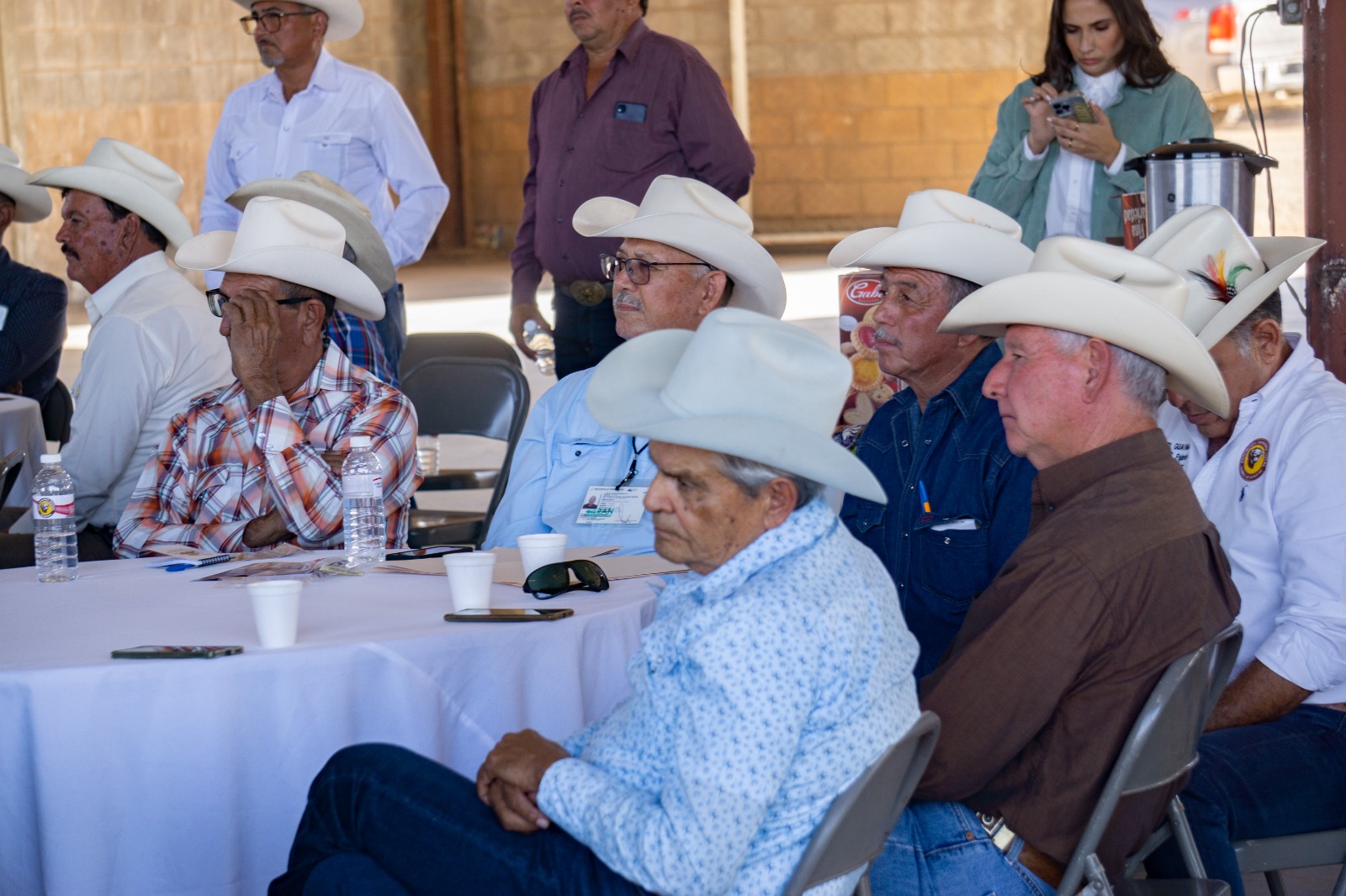 Por instrucción del Gobernador Durazo nos reunimos con AGL del sur para juntos afrontar la situación de productores: Celida López